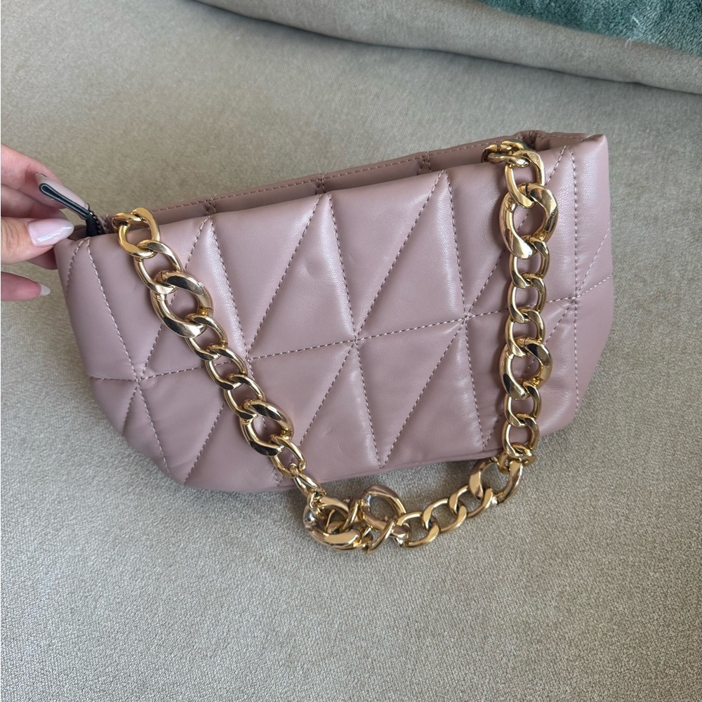 Quilted Chain Shoulder Bag